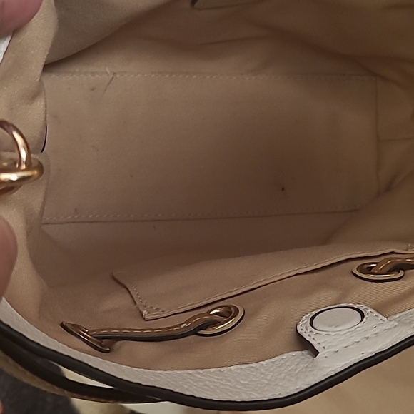 COACH MEDIUM TOTE 2022 IN PERFECT CONDITION - Picture 8 of 10